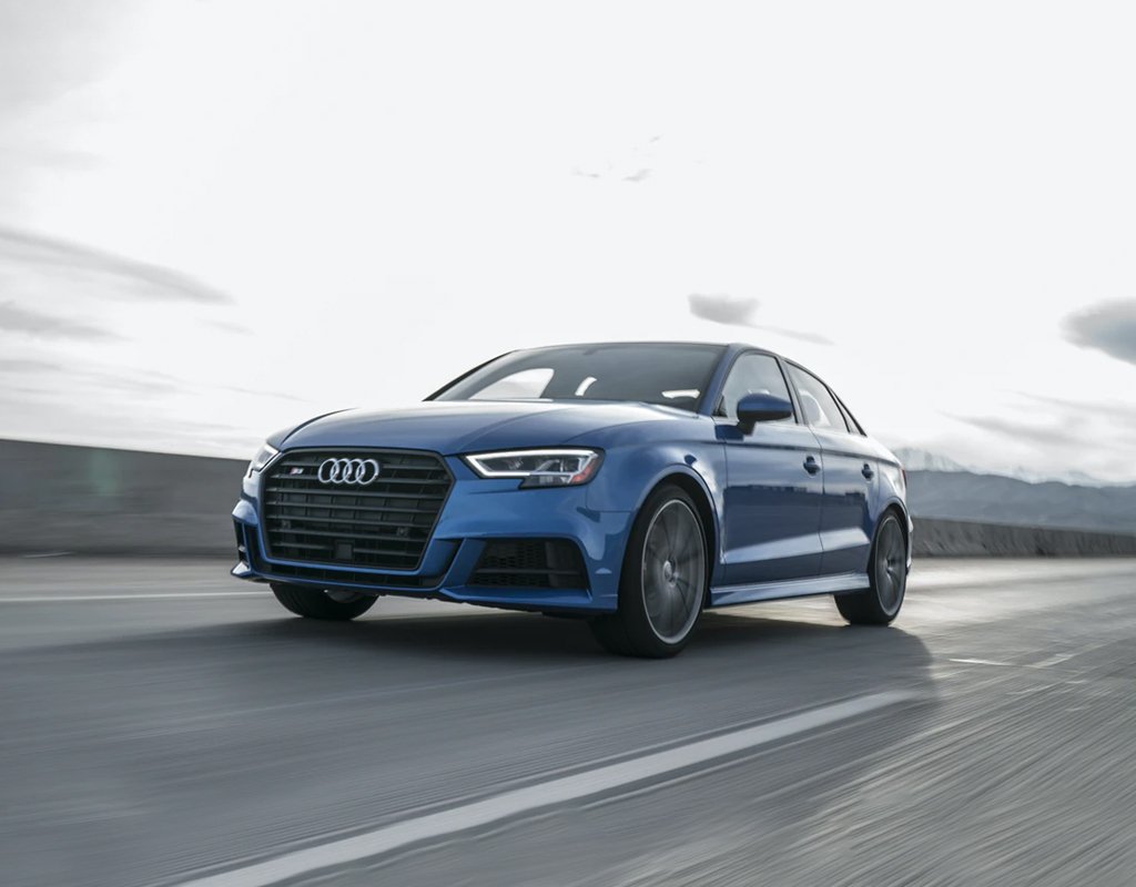 Audi A4 sedan blue (Sample Listing)
